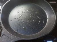 咖喱鲜菇鱿鱼筒的做法步骤3