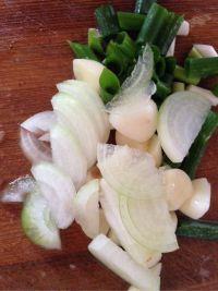 平菇焖面的做法步骤2