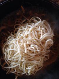 平菇焖面的做法步骤9