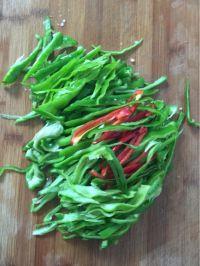 炒青椒的做法步骤2