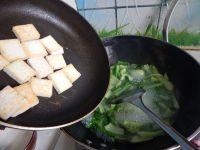 油菜烧豆腐的做法步骤6