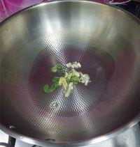 豌豆炖嫩豆腐的做法步骤2