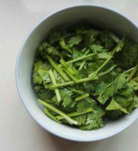 土豆秋葵炒鸡架的做法步骤4